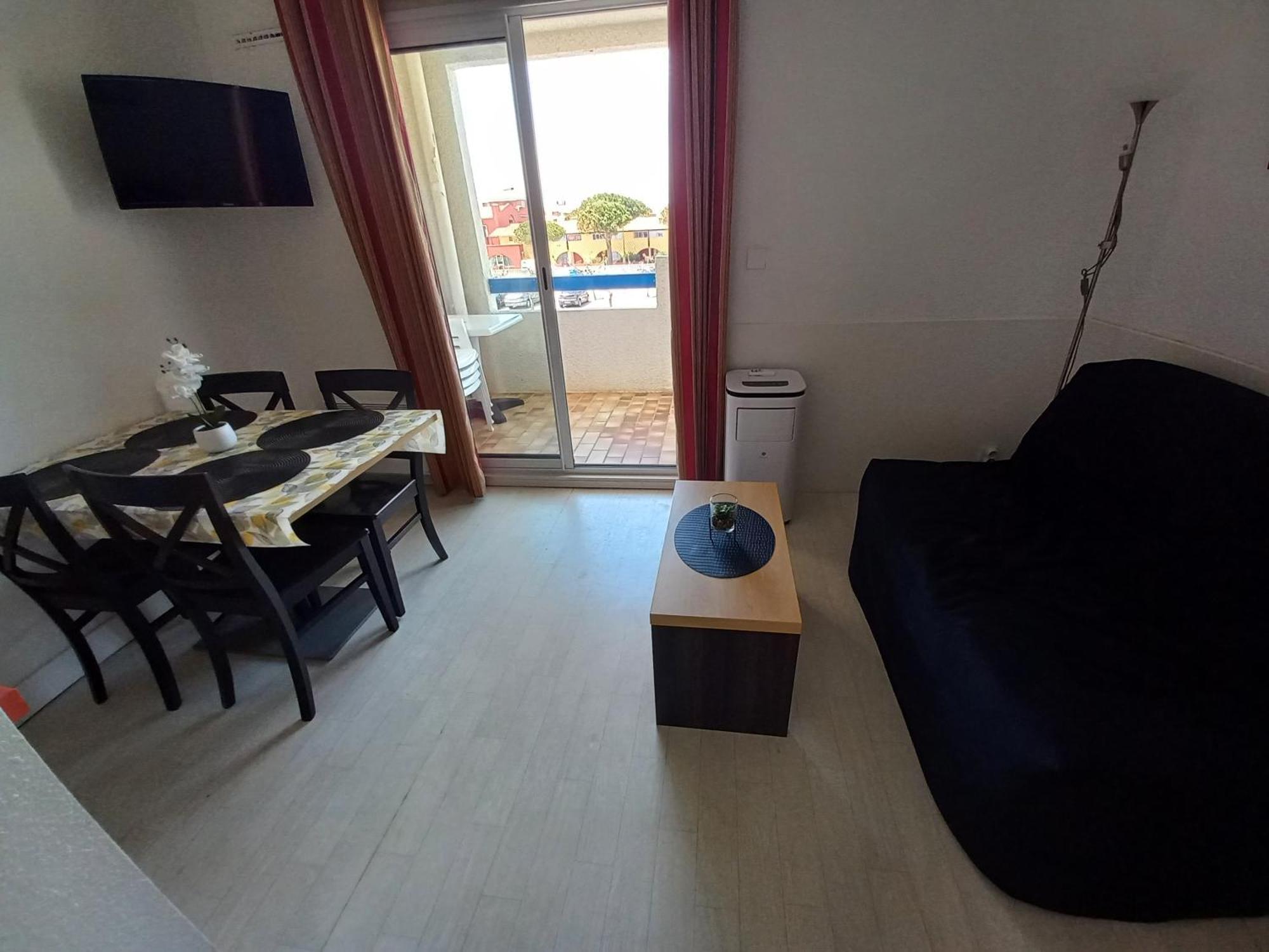 Coquet Studio 4 Pers, Piscine,Clim Mobile, Plage A 300 M,A 5Min A Pied Du Lydia เลอบาร์กาแรส ภายนอก รูปภาพ